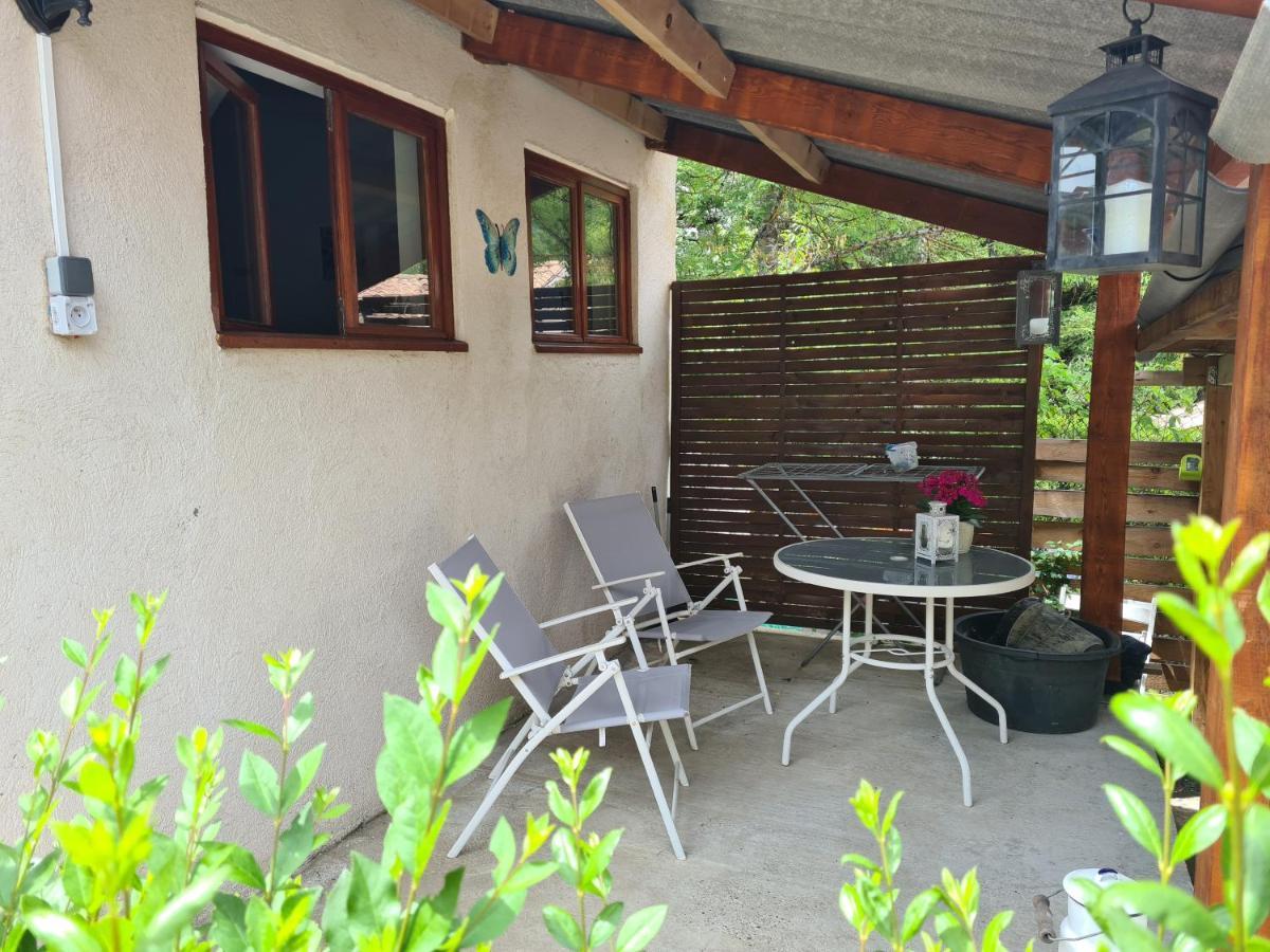 Maison Castellane Chambre D'Hotes B&B Exterior photo