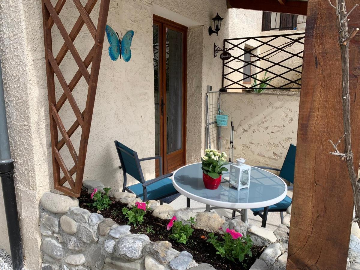 Maison Castellane Chambre D'Hotes B&B Exterior photo
